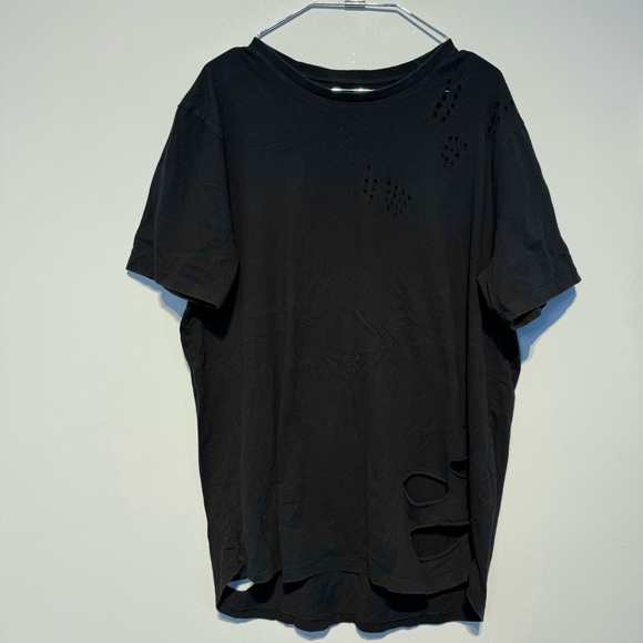 ๐๏ธ4 for 20$ / Urban Black Distressed T-Shirt / Black / L - Picture 1 of 10